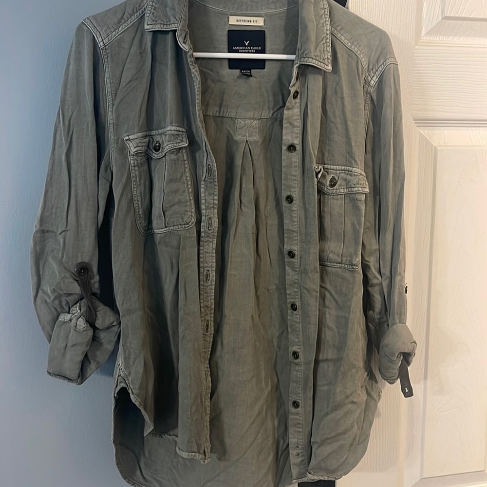 American Eagle Boyfriend Fit top